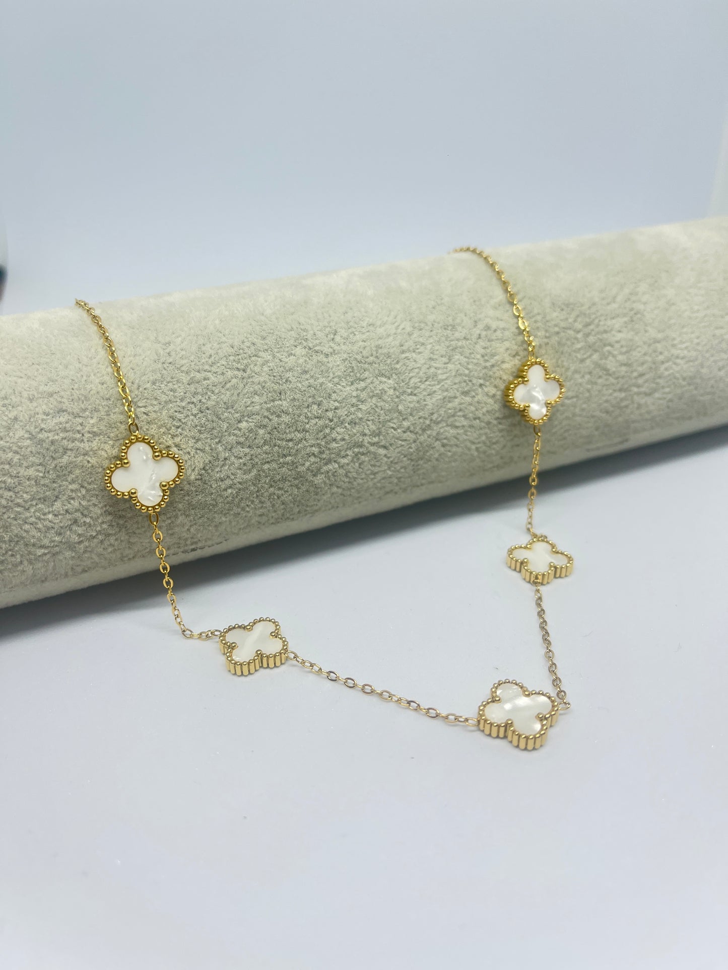 5 Clover Necklace - White
