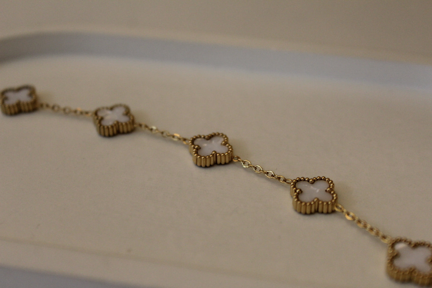 Clover Bracelet - White