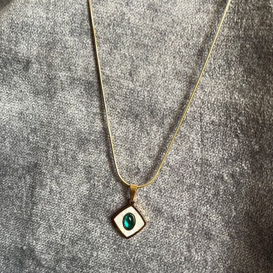 Kite Layered emeralds - Gold